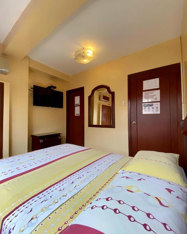 Hostal Montesa Гуаякиль Экстерьер фото